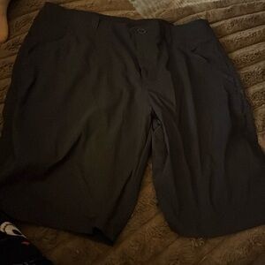 Men's Under Armour shorts. Size 34. Like new condition.